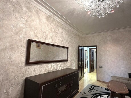2-room apartment for rent, 70 m², Xalqlar Dostluğu: 750 ₼/mo 3