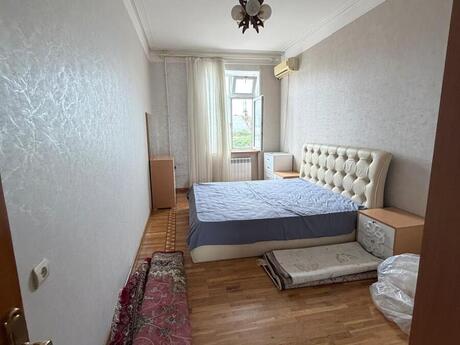 Elan №6484355 - Bakı, Yasamal r., 2 otaqlı, 60 m², 5/5 mərtəbə