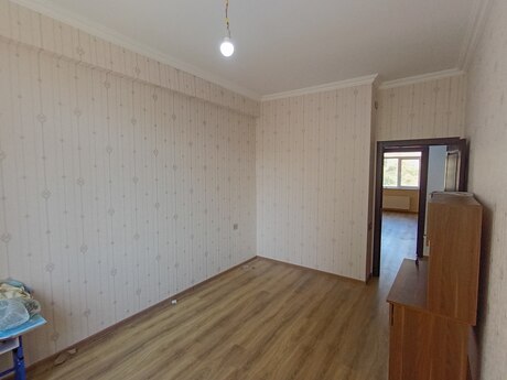 3-room apartment for rent, 87 m², Yasamal: 700 ₼/mo 4