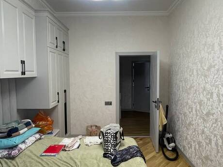 3-комнатная квартира, 110 м², 3-cü mikrorayon: 210 000 ₼ 2