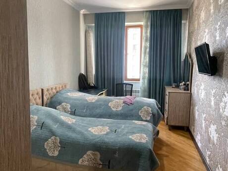 3-комнатная квартира, 110 м², 3-cü mikrorayon: 210 000 ₼ 5