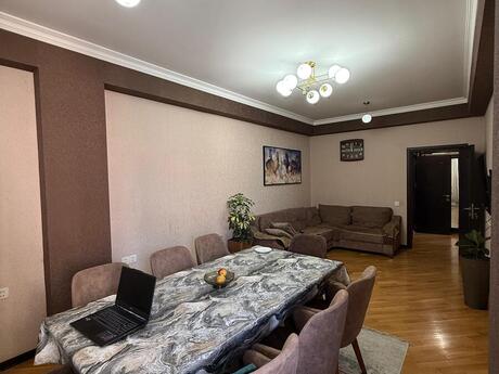 3 otaqlı mənzil, 85 m², İnşaatçılar: 230 000 ₼ 3