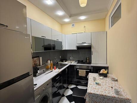 3 otaqlı mənzil, 85 m², İnşaatçılar: 230 000 ₼ 4