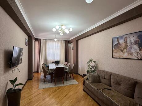 3 İnşaatçılar
