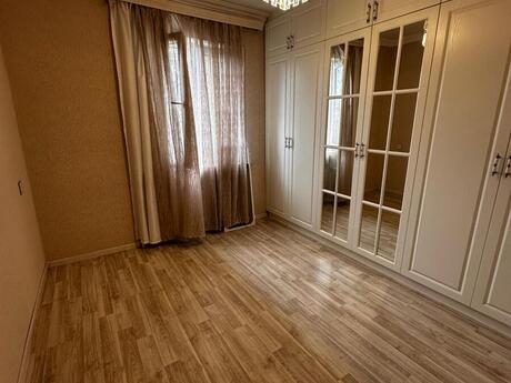 3-комнатная квартира, 77 м², Elmlər Akademiyası: 265 000 ₼ 5