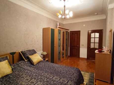 Kirayə 4 otaqlı mənzil, 180 m², 28 May: 1 400 ₼/ay 4