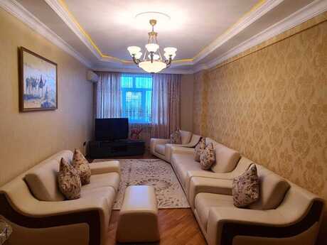 3-room apartment, 132 m², 20 Yanvar: 299 000 ₼ 4