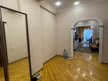 2-room apartment, 73 m², Azadlıq Prospekti: 228 000 ₼ 3