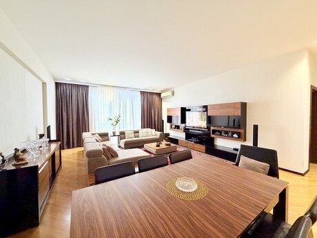4 otaqlı mənzil, 220 m², 28 May: 700 000 ₼ 3