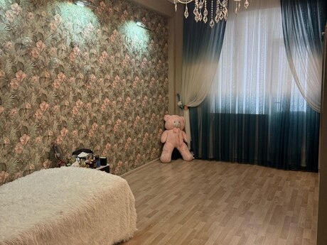 3-room apartment for rent, 136 m², 20 Yanvar: 1 000 ₼/mo 5