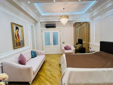 3-room apartment for rent, 90 m², Ağ şəhər: 2 500 ₼/mo 5