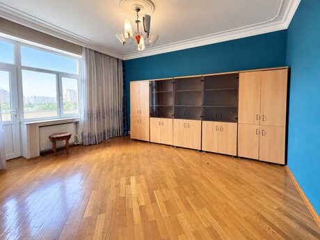 4 otaqlı mənzil, 175 m², Nərimanov: 420 000 ₼ 2
