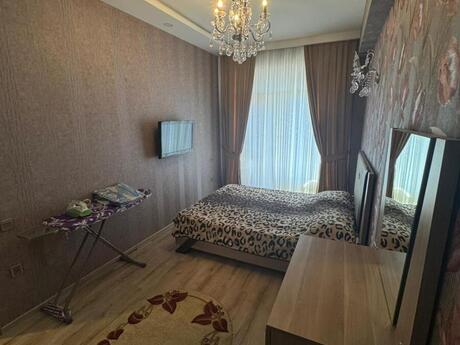 2-room apartment for rent, 57 m², Elmlər Akademiyası: 1 050 ₼/mo 3