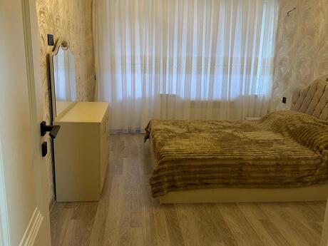 2-room apartment for rent, 80 m², 8 Noyabr: 950 ₼/mo 3