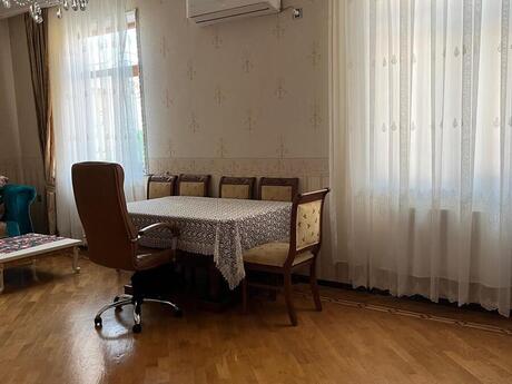 Sarayda 7 otaqlı həyət evi kirayə verilir, 300 m², 1 500 AZN/ay, şəkil 2 / 12