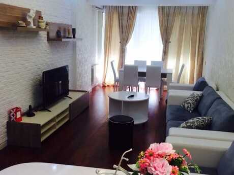3-room apartment for rent, 120 m², Park Azure: 1 900 ₼/mo 4