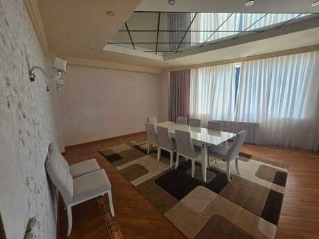 Kirayə 3 otaqlı mənzil, 295 m², Sahil: 2 200 ₼/ay 3