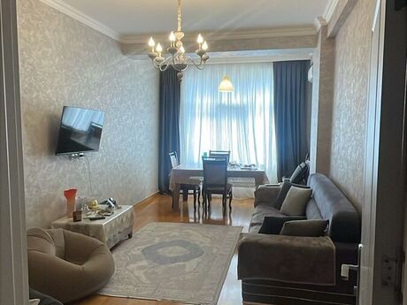 3-room apartment for rent, 85 m², Nəriman Nərimanov: 1 100 ₼/mo 2