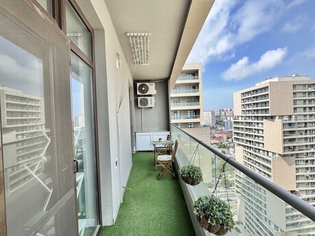 3-room apartment for rent, 105 m², 8 Noyabr: 1 300 ₼/mo 2
