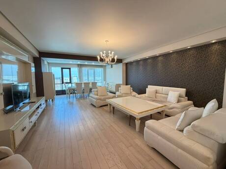 3-room apartment for rent, 200 m², Şah İsmayıl Xətai: 3 000 ₼/mo 2