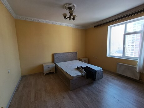 3-room apartment for rent, 125 m², Şah İsmayıl Xətai: 800 ₼/mo 2