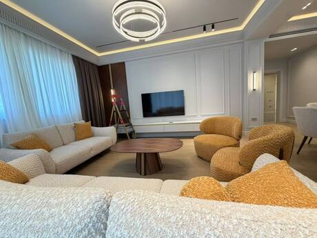 3-room apartment for rent, 150 m², Ağ şəhər: 3 500 ₼/mo 4