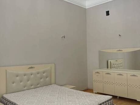 Сдаётся 1-комнатная квартира в старом фонде, 28 May, 50 м², 850 AZN/мес, фото 3 / 7