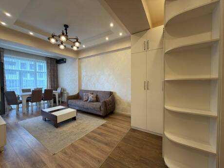 Аренда: 2-комнатная квартира, 65 м², 28 May: 900 ₼/мес 2
