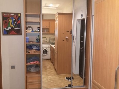 2-room apartment for rent, 65 m², Şah İsmayıl Xətai: 800 ₼/mo 3
