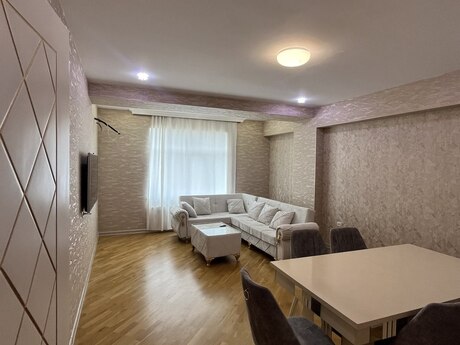 3-room apartment for rent, 142 m², Yasamal: 1 450 ₼/mo 2