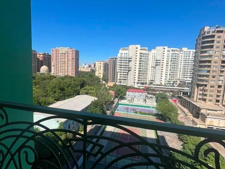 3-room apartment, 110 m², Nizami: 360 000 ₼ 2