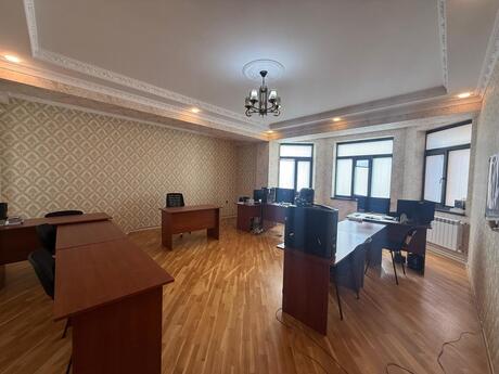 Elan №6485129 - Bakı, İnşaatçılar m., 3 otaqlı, 160 m²
