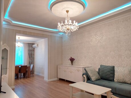3-room apartment for rent, 85 m², 28 May: 1 200 ₼/mo 3