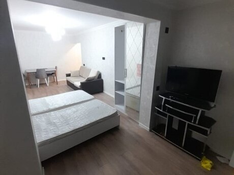 Kirayə 2 otaqlı mənzil, 50 m², Neftçilər: 720 ₼/ay 4