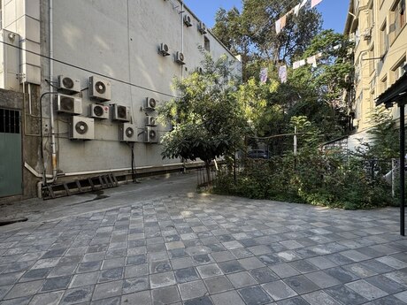 2-room apartment for rent, 40 m², Memar Əcəmi: 650 ₼/mo 2