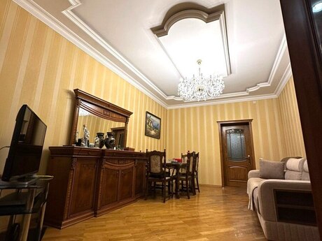 2-room apartment, 60 m², Nəriman Nərimanov: 255 000 ₼ 3