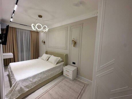 3-room apartment for rent, 130 m², Nəriman Nərimanov: 1 500 ₼/mo 4