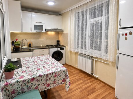 3-room apartment for rent, 65 m², Qara Qarayev: 600 ₼/mo 4
