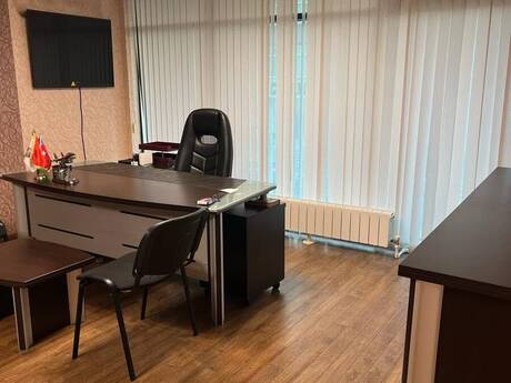 Elan №6485274 - Bakı, Şah İsmayıl Xətai m., 6 otaqlı, 200 m²