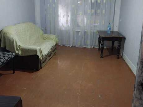 Qara Qarayevdə 2 otaqlı köhnə tikili mənzil kirayə verilir, 50 m², 400 AZN/ay, şəkil 3 / 9