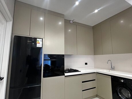2-room apartment for rent, 80 m², Nizami: 1 300 ₼/mo 3