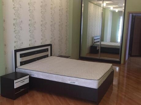 3-room apartment, 175 m², İçəri Şəhər: 730 000 ₼ 5