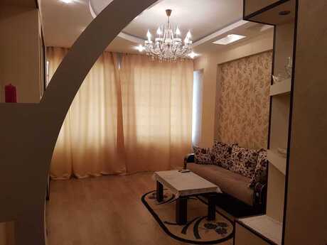 2-room apartment for rent, 70 m², Şah İsmayıl Xətai: 900 ₼/mo 4