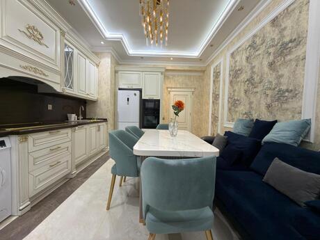 2-room apartment for rent, 90 m², Ağ şəhər: 2 500 ₼/mo 2