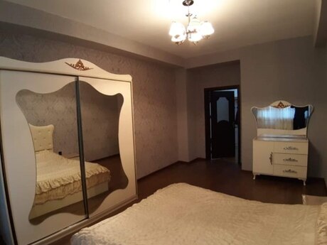 3-room apartment for rent, 110 m², Gənclik: 1 000 ₼/mo 5