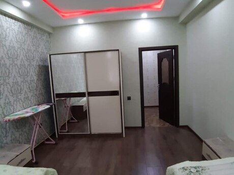 3-room apartment for rent, 110 m², Gənclik: 1 000 ₼/mo 2