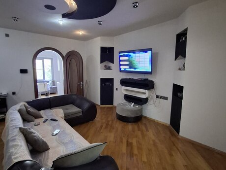 Kirayə 3 otaqlı mənzil, 115 m², Sahil: 1 700 ₼/ay 2