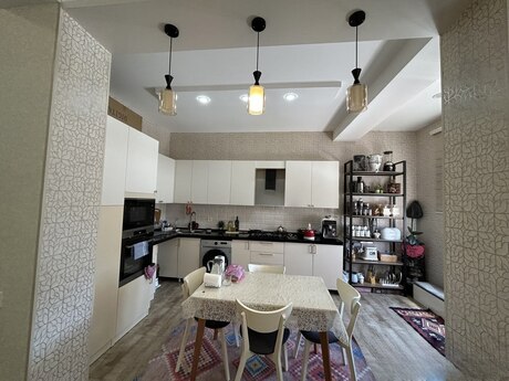 4-room apartment, 100 m², Həzi Aslanov: 240 000 ₼ 3