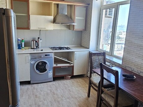 2-room apartment for rent, 75 m², Həzi Aslanov: 600 ₼/mo 5