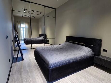 Kirayə 3 otaqlı mənzil, 150 m², Səbail: 2 000 ₼/ay 2